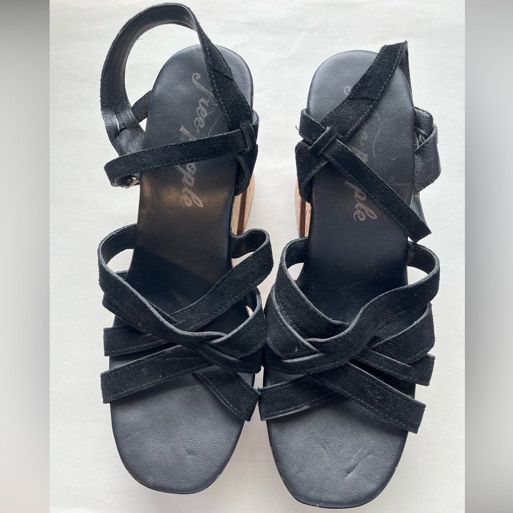 Free People Lisbon Black Suede Platform Sandals Sz. 40 - Picture 6 of 11
